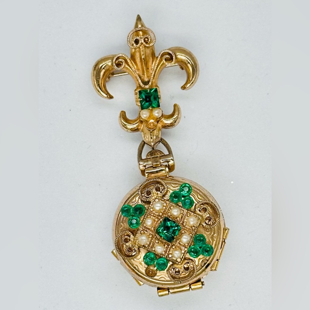 Coro Pegasus Chatelaine Picture Locket Brooch Green Rhinestone Pearl Pin Vintage
